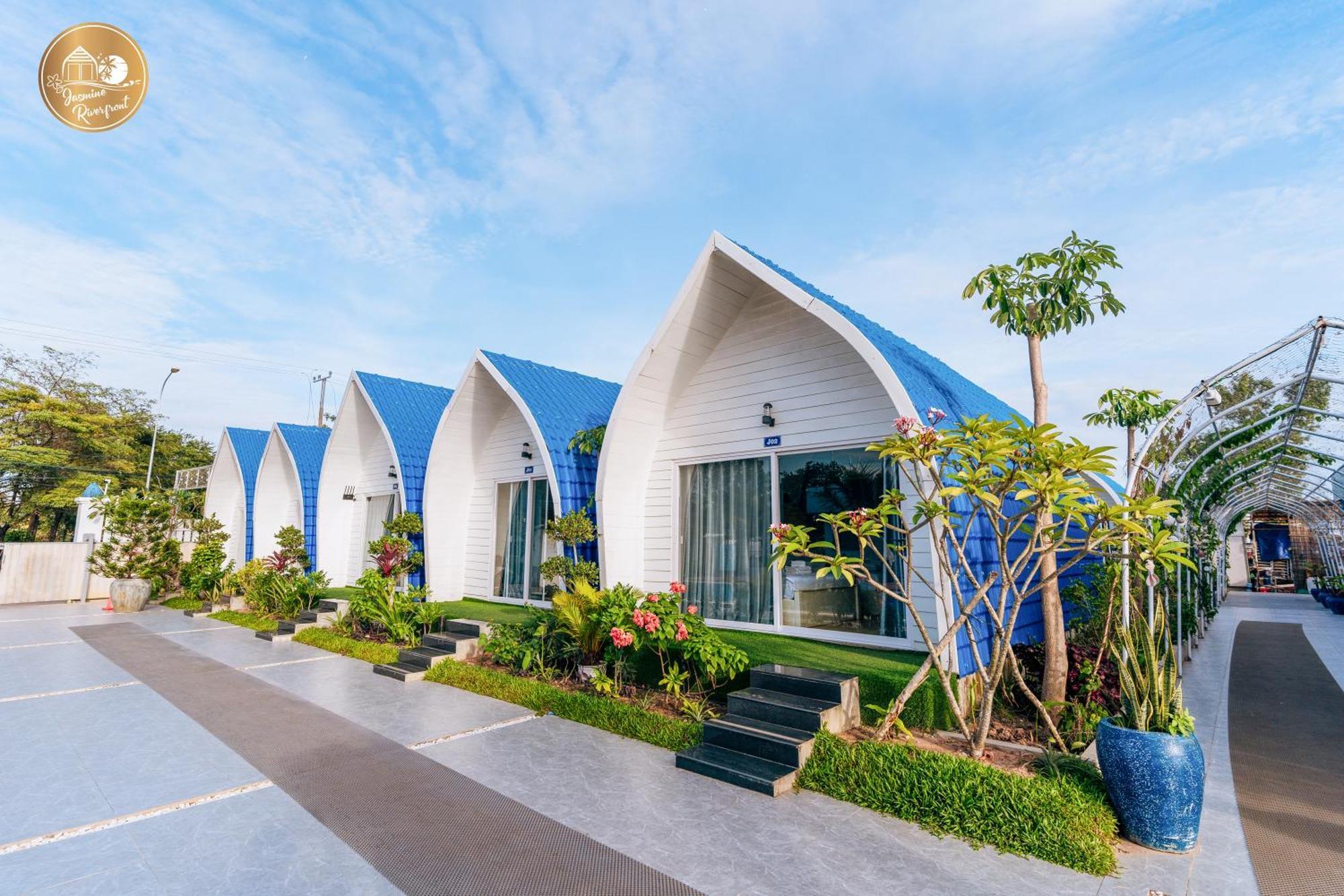 Jasmine River Front Hotel กำปอต ภายนอก รูปภาพ