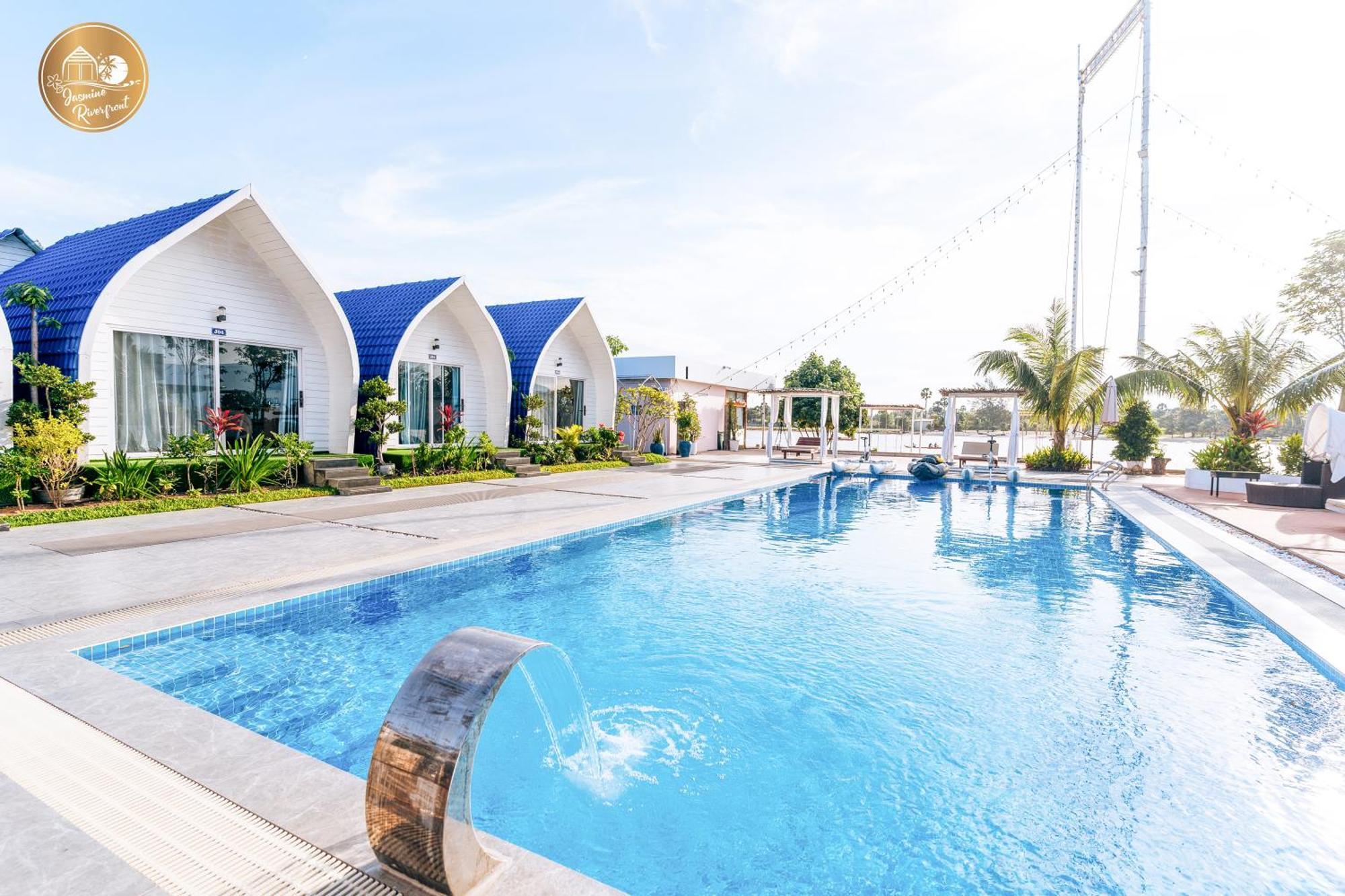 Jasmine River Front Hotel กำปอต ภายนอก รูปภาพ