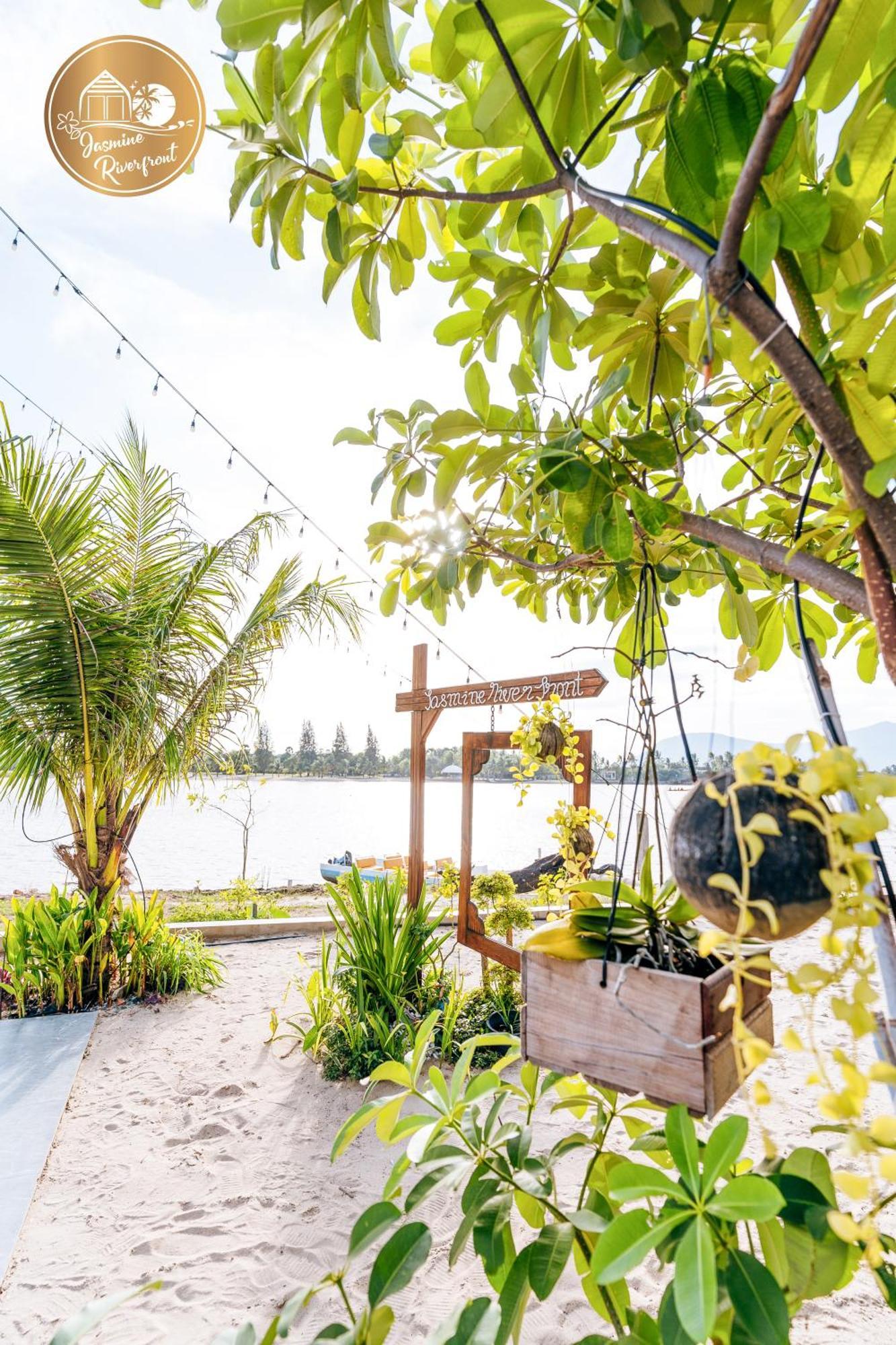 Jasmine River Front Hotel กำปอต ภายนอก รูปภาพ